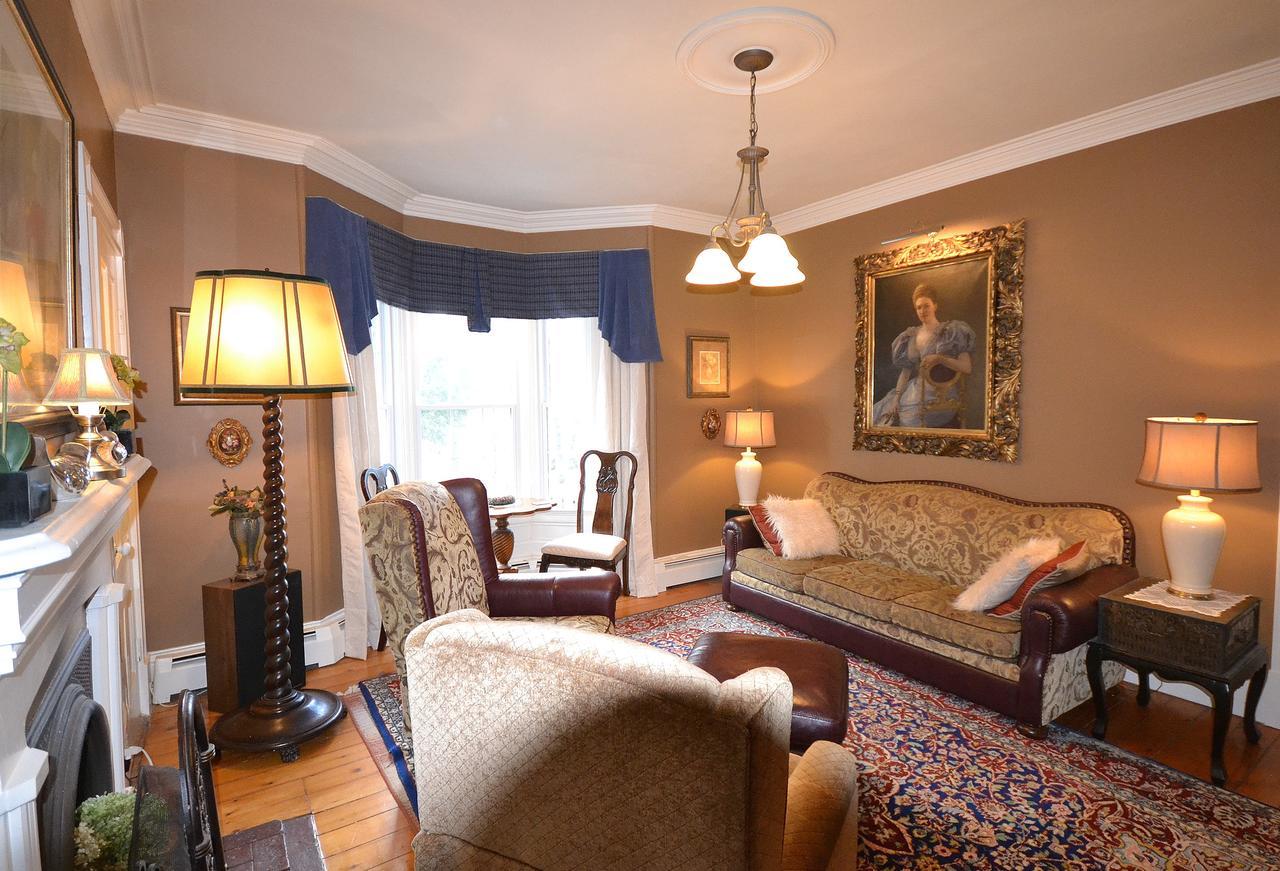 Briarwood Bed & Breakfast Elmsdale Екстериор снимка