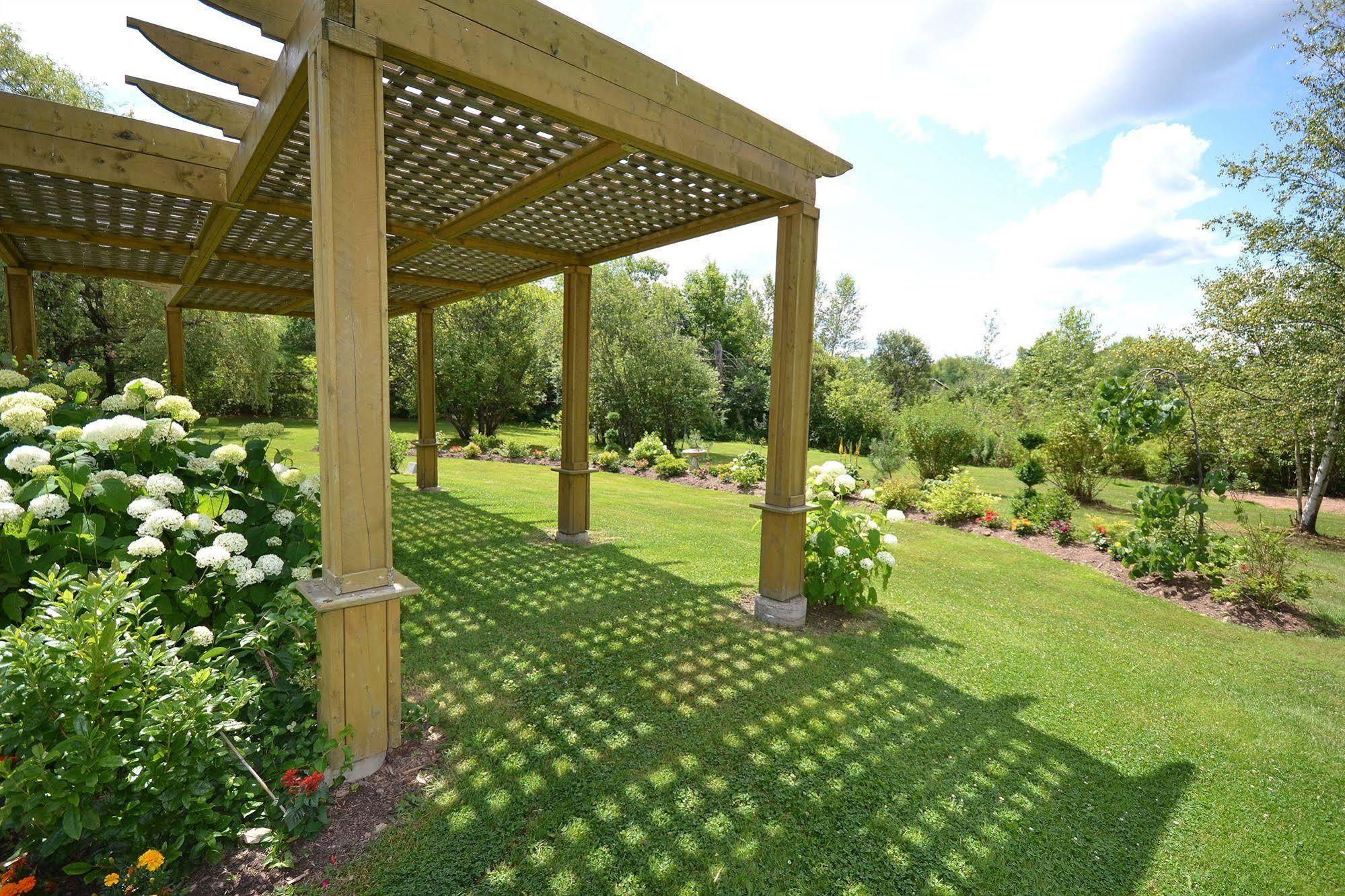 Briarwood Bed & Breakfast Elmsdale Екстериор снимка
